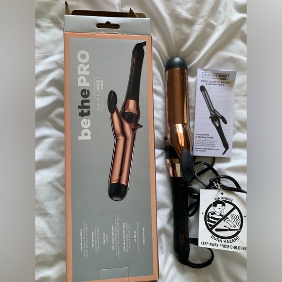 INFINITIPRO BY CONAIR Rose Gold Titanium 1 1/2-Inch Curling Iron - Picture 11 of 12
